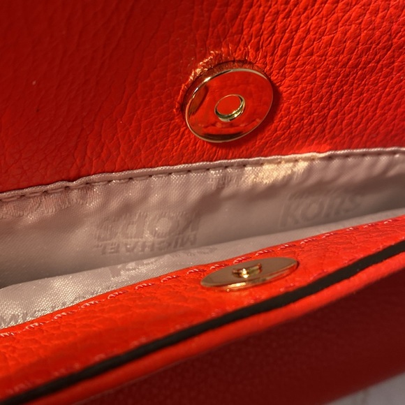 Michael Kors Fulton Convertible Red Shoulder adjustable Chain bag - Picture 4 of 7